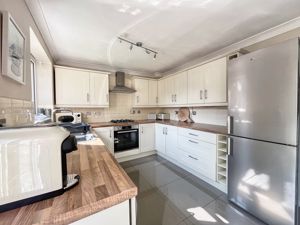 Photo 18- click for photo gallery